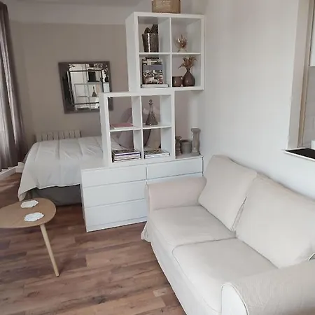 Au Bord Du Apartment